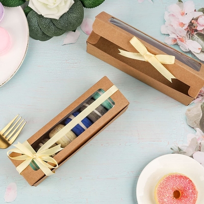 Caixa da seleção de Macaron de 25 blocos com a fita clara 6 Macaron da janela